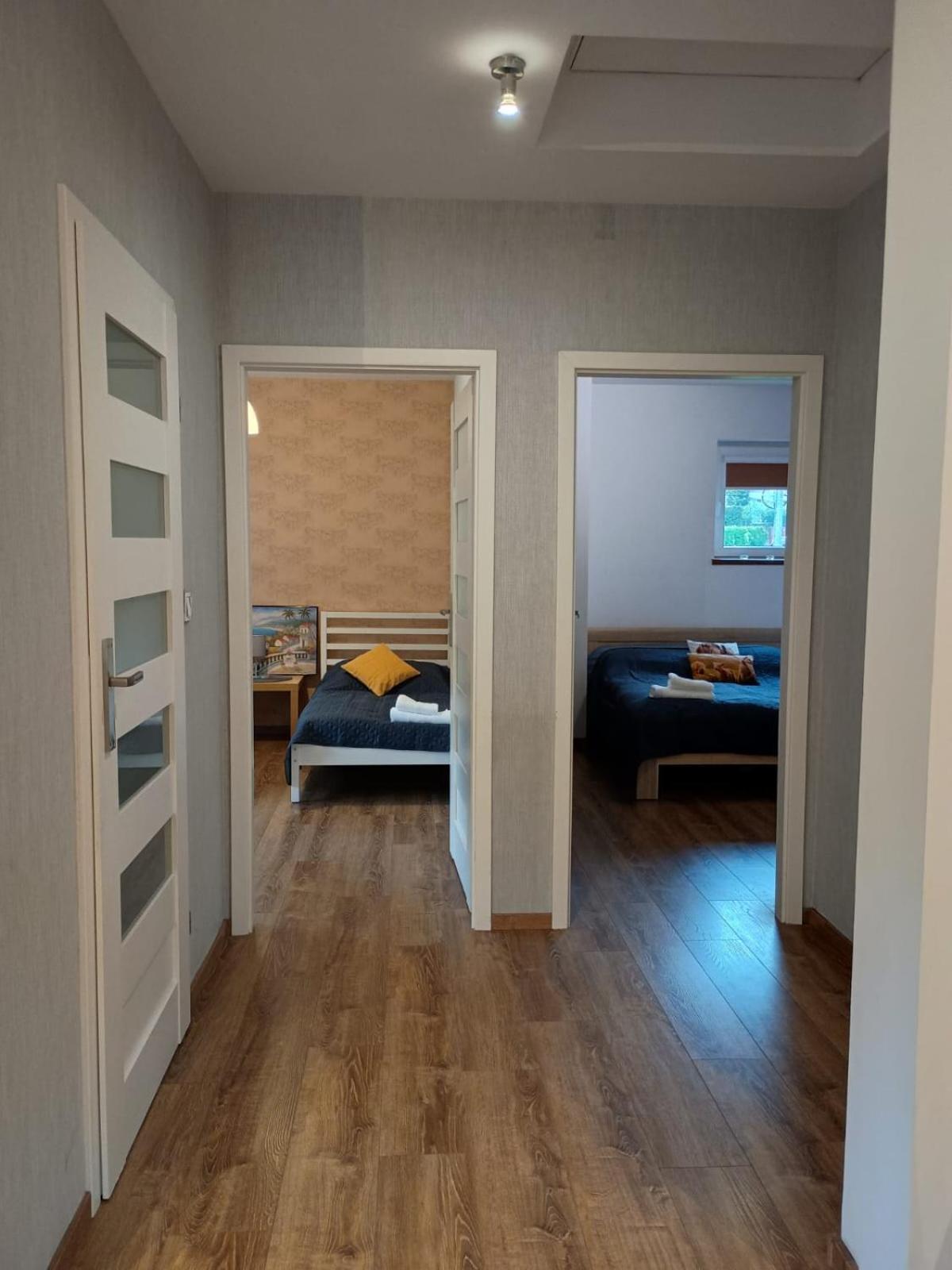 Apartament Pod Lasem Tenczynek Exteriör bild